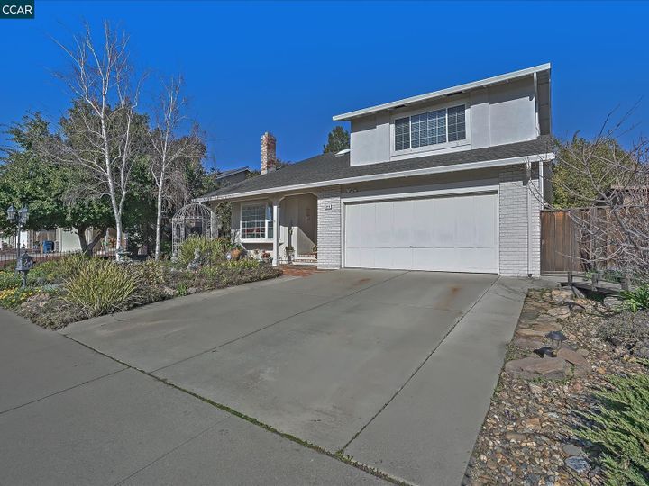 1004 Rotherham Dr, Antioch, CA | Lone Tree Hgts. Photo 3 of 41