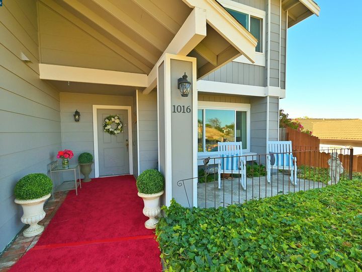 1016 Sandpoint Dr, Rodeo, CA | Rodeo Hills. Photo 3 of 44