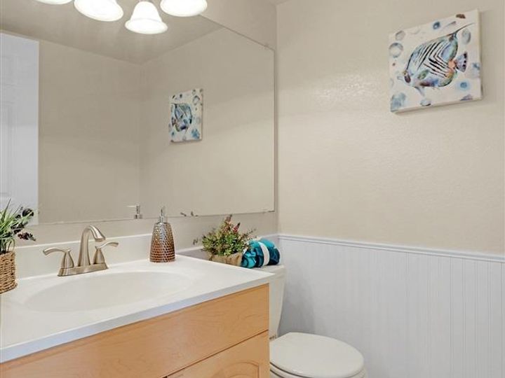 1017 Spring Valley Cmn, Livermore, CA, 94551 Townhouse. Photo 11 of 40