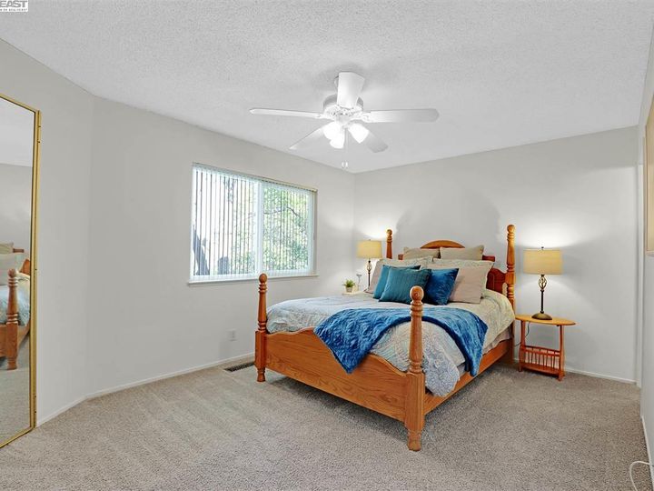 1017 Spring Valley Cmn, Livermore, CA, 94551 Townhouse. Photo 12 of 40