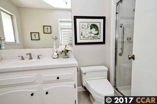 1045 Timothy Ln, Lafayette, CA | Upper Happy Vly. Photo 14 of 24