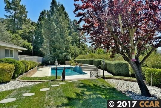 1045 Timothy Ln, Lafayette, CA | Upper Happy Vly. Photo 17 of 24