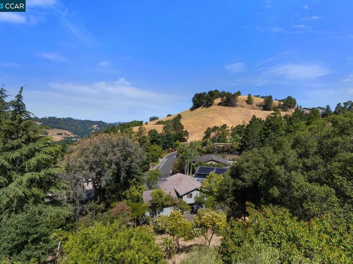 106 Secluded Pl, Lafayette, CA | Secluded Valley. Photo 28 of 55