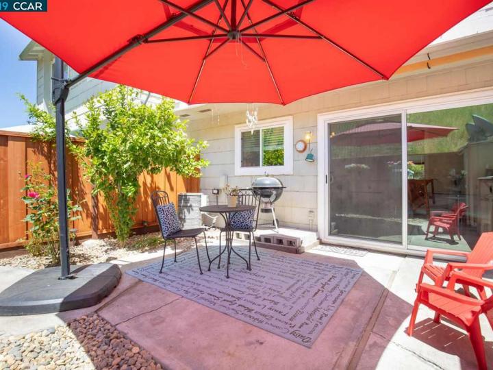 1076 Spring Valley Cmn, Livermore, CA, 94551 Townhouse. Photo 20 of 24