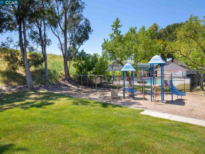 1076 Spring Valley Cmn, Livermore, CA, 94551 Townhouse. Photo 24 of 24
