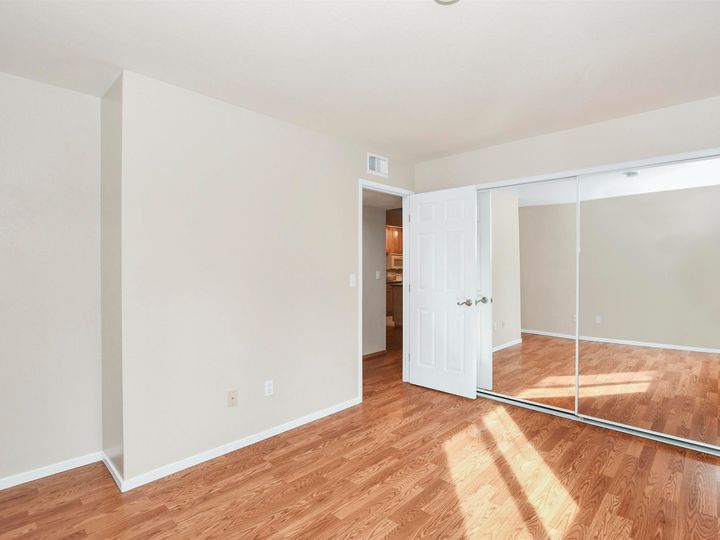Lakeview condo #. Photo 10 of 23