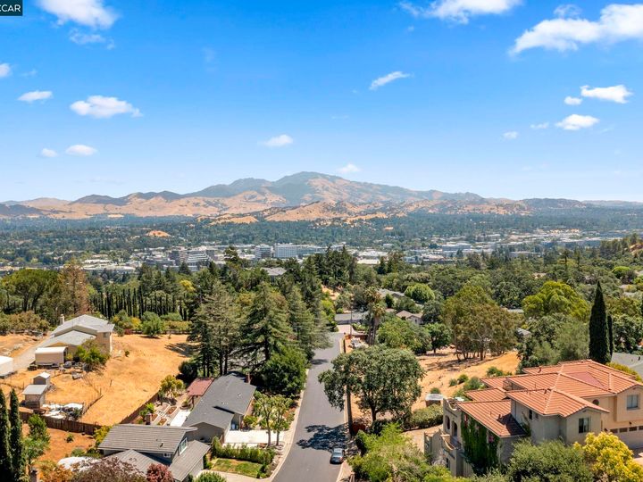 124 Rosemont Ct, Walnut Creek, CA | Secluded Valley. Photo 48 of 50