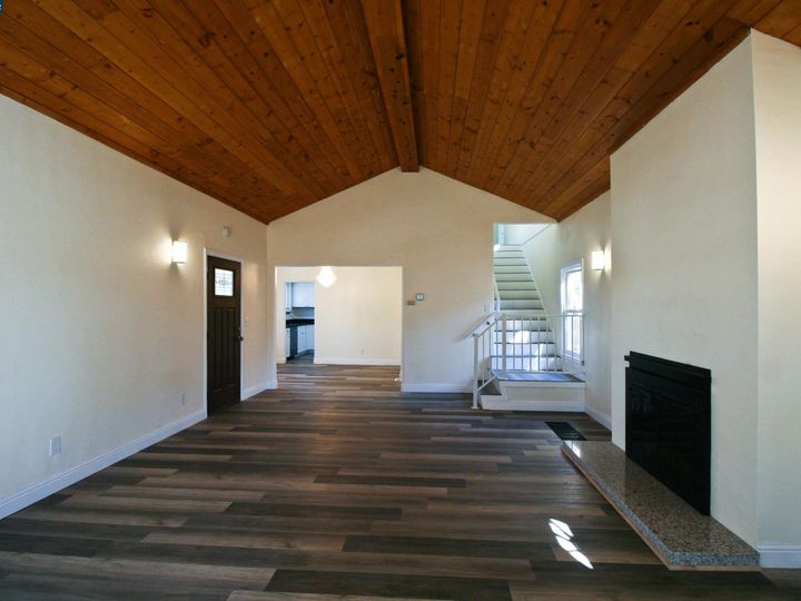1247 Pine St, Pittsburg, CA | Central Addition. Photo 14 of 25