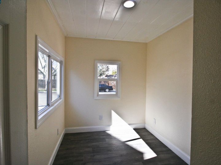 1247 Pine St, Pittsburg, CA | Central Addition. Photo 24 of 25