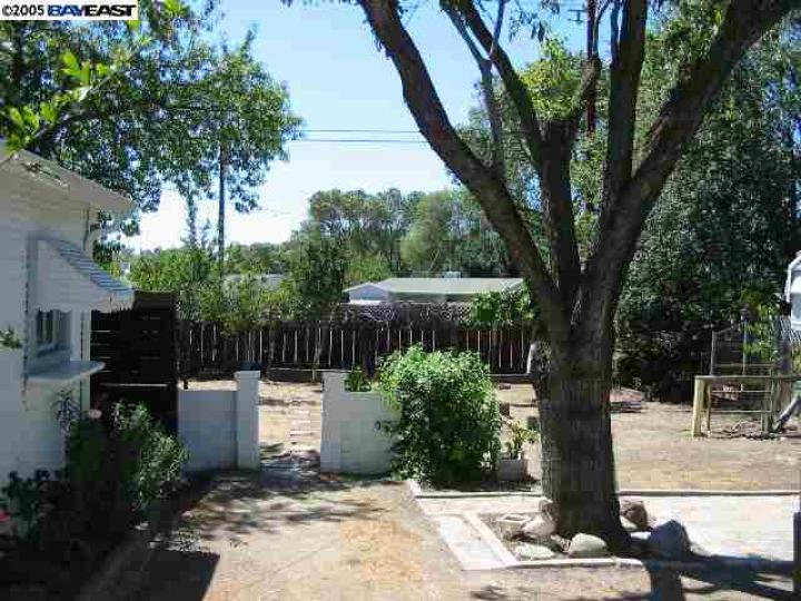 1303 N Roosevelt Ave Tracy CA Home. Photo 2 of 9