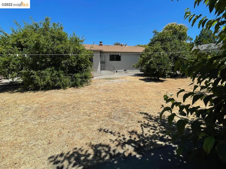 142 Dimaggio Ave, Pittsburg, CA | Parkside Manor. Photo 17 of 18