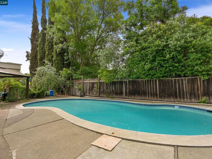 1661 Arkell Rd, Walnut Creek, CA | Carriage Square. Photo 27 of 34