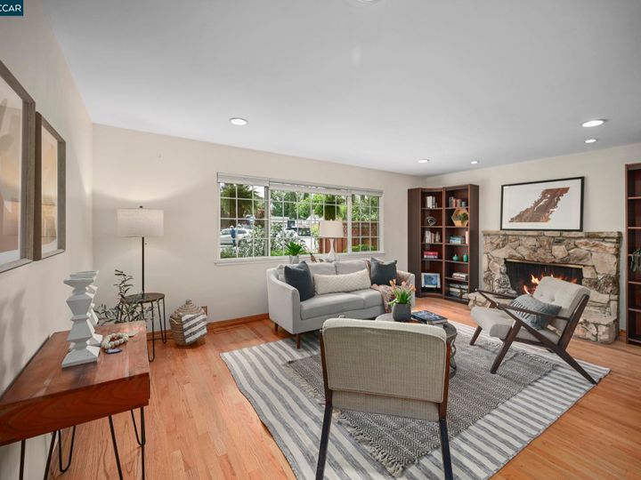 1661 Arkell Rd, Walnut Creek, CA | Carriage Square. Photo 8 of 34