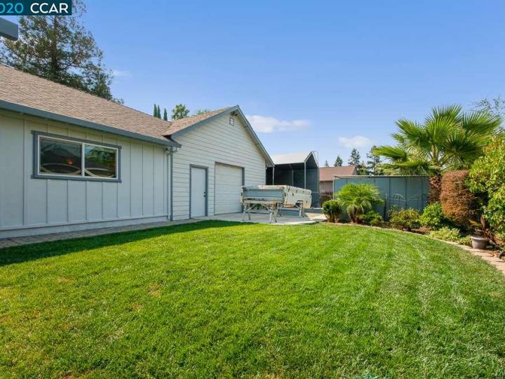 1689 Donaldson Ct, Concord, CA | Ayers Ranch. Photo 27 of 36