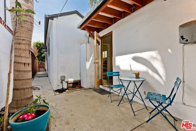 1830 Walgrove Ave, Los Angeles, CA | . Photo 30 of 33