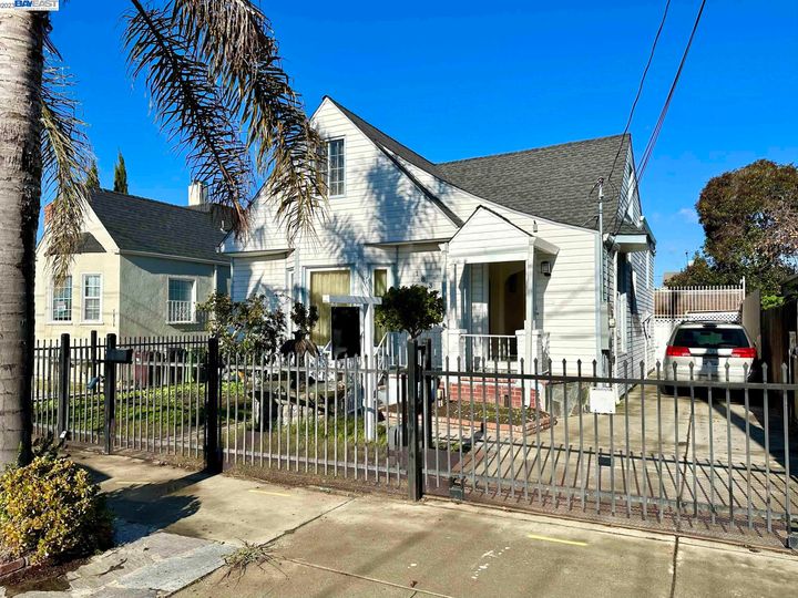 1839 W 108th Ave, Oakland, CA | Durant Manor. Photo 1 of 15