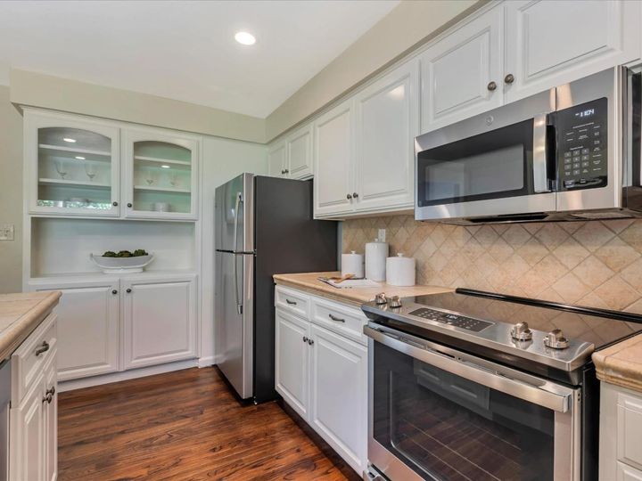 18400 Overlook Rd #35, Los Gatos, CA, 95030 Townhouse. Photo 9 of 28