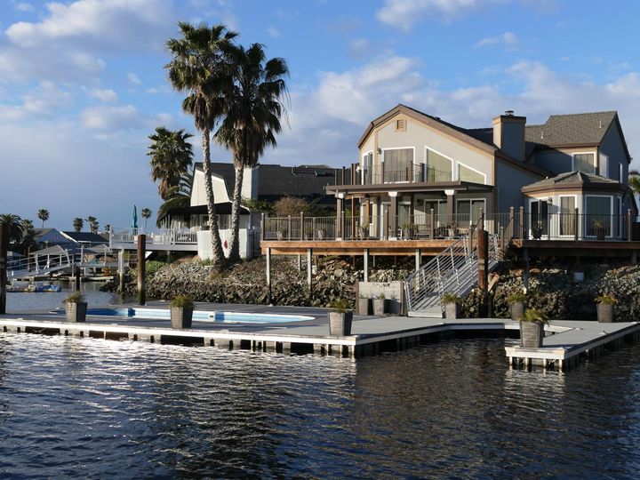 1889 Dune Point Way, Discovery Bay, CA | Delta Waterfront Access. Photo 2 of 31