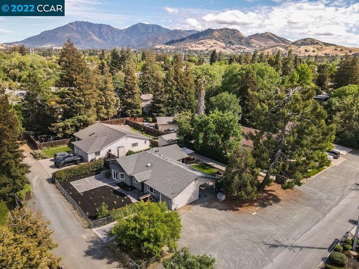 2 Clark Ct, Concord, CA | Ayers Ranch. Photo 23 of 27