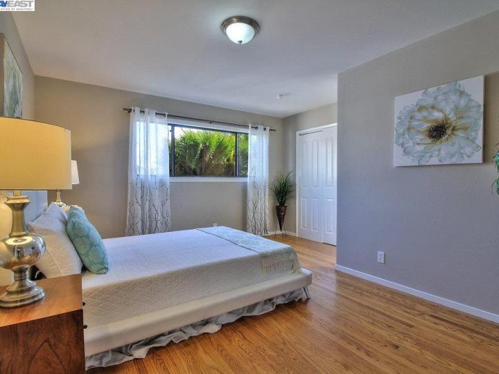 20037 Butterfield Dr, Castro Valley, CA | Ca Village. Photo 17 of 24