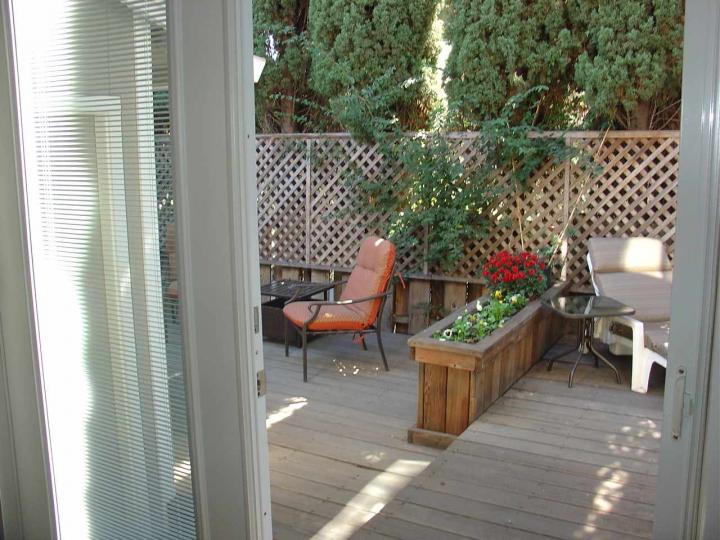 20277 Forest Ave, Castro Valley, CA, 94546 Townhouse. Photo 19 of 20