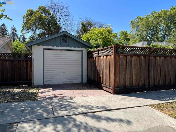 210 South R St, Livermore, CA | Old South Side. Photo 20 of 22
