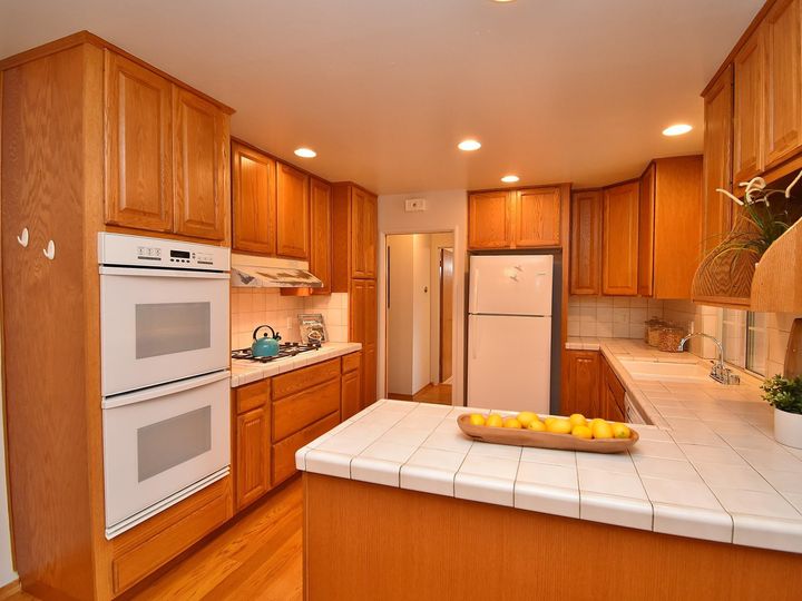 21336 Kahlert St, Castro Valley, CA | Bay Wood. Photo 13 of 40