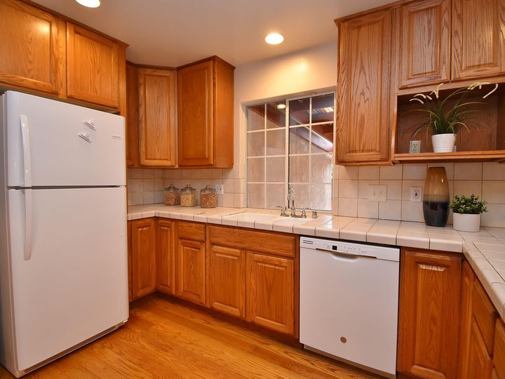 21336 Kahlert St, Castro Valley, CA | Bay Wood. Photo 15 of 40