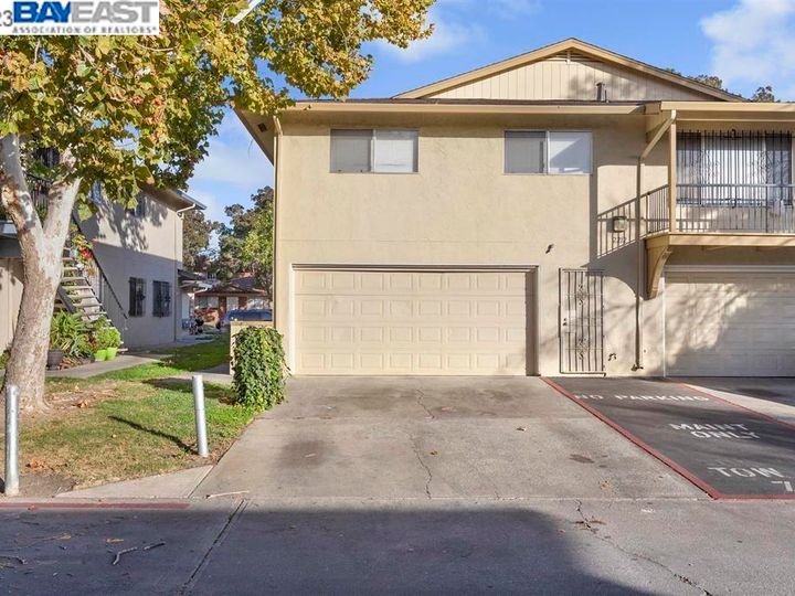 2212 Peppertree Way #2, Antioch, CA, 94509 Townhouse. Photo 3 of 15