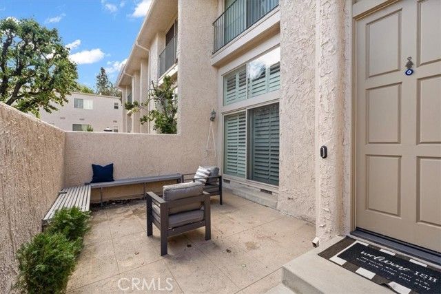 22243 14 Erwin St, Woodland Hills (los Angeles), CA, 91367 Townhouse. Photo 25 of 37
