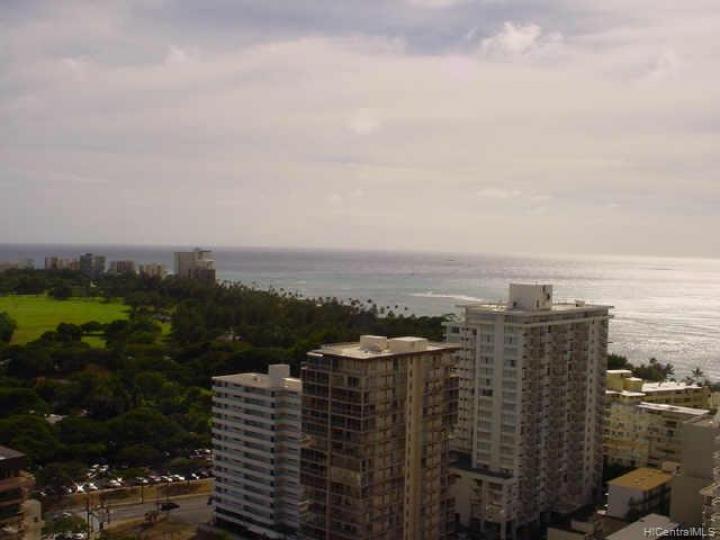 Waikiki Sunset condo #2814. Photo 7 of 10