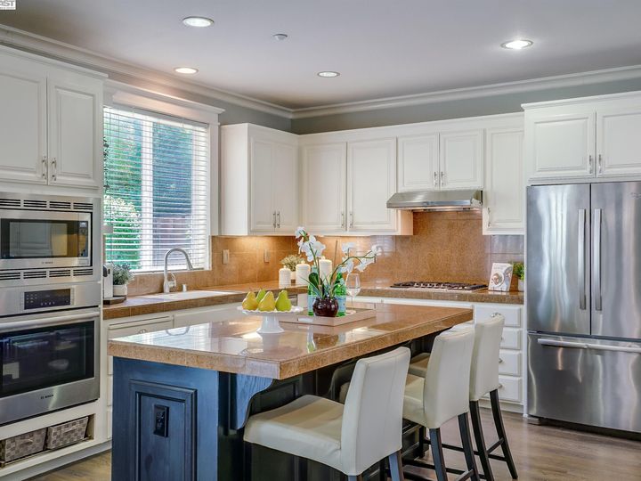 2328 St Augustine Dr, Brentwood, CA | Brentwood Hills. Photo 14 of 47