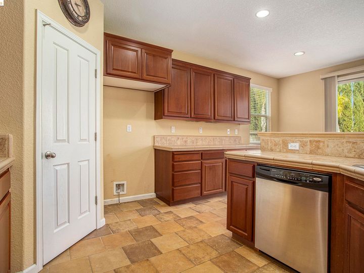 239 Whitman Ct, Discovery Bay, CA | Ravenswood. Photo 11 of 34