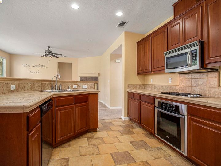239 Whitman Ct, Discovery Bay, CA | Ravenswood. Photo 13 of 34