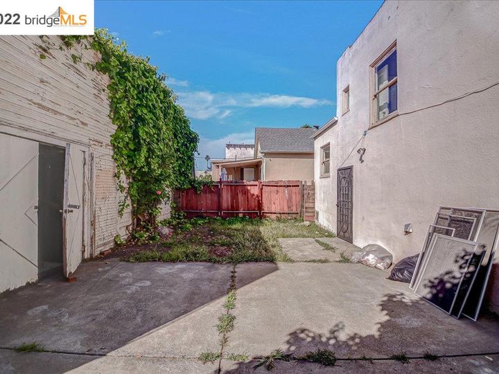 2414 82nd Ave, Oakland, CA | Eastmont Area. Photo 37 of 40