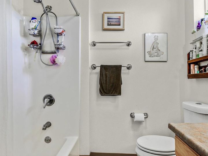 2464 26th Ave #F, Oakland, CA, 94601 Townhouse. Photo 11 of 16