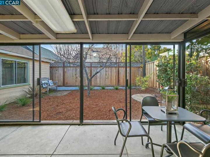 2469 Cole St, Oakland, CA | Maxwell  Park. Photo 24 of 37