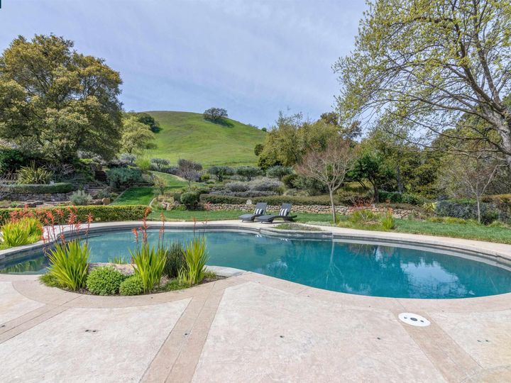 247 Tiburon Ct, Walnut Creek, CA | Secluded Valley. Photo 42 of 60