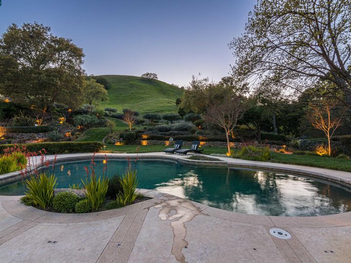 247 Tiburon Ct, Walnut Creek, CA | Secluded Valley. Photo 10 of 60