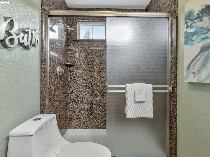 2495 Regal Dr, Union City, CA | Town & Country. Photo 40 of 56
