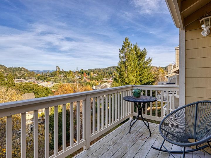 25 Carriage Ln, Scotts Valley, CA, 95066 Townhouse. Photo 17 of 21