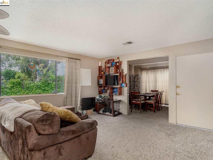 2506 Bishop Ln, Antioch, CA, 94509 Townhouse. Photo 10 of 20