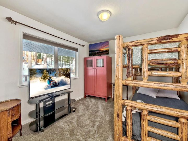 2861 Oakland Ave, South Lake Tahoe, CA | . Photo 14 of 37