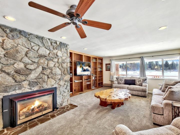 2861 Oakland Ave, South Lake Tahoe, CA | . Photo 3 of 37