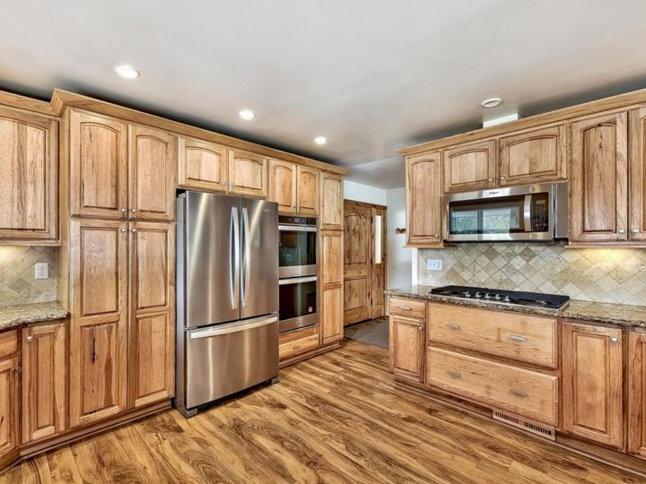 2861 Oakland Ave, South Lake Tahoe, CA | . Photo 10 of 37