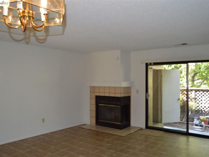 3050 Peppermill Cir, Pittsburg, CA, 94565 Townhouse. Photo 7 of 18