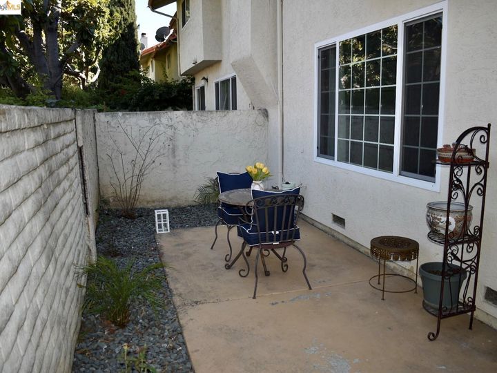 31214 Tepic Pl #26, Hayward, CA, 94544 Townhouse. Photo 13 of 39