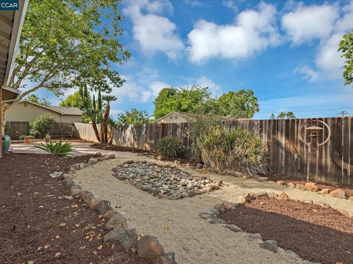 3140 Reva Dr, Concord, CA | Holbrook Heights. Photo 27 of 39