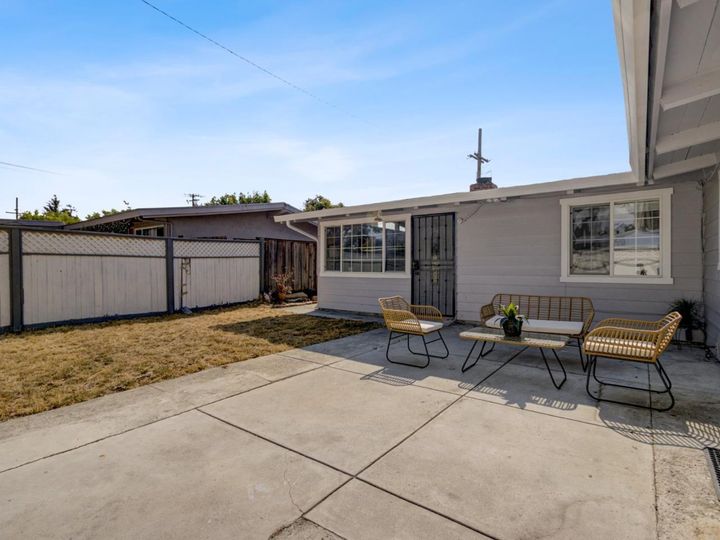 315 Meadowlake Dr, Sunnyvale, CA | . Photo 35 of 46