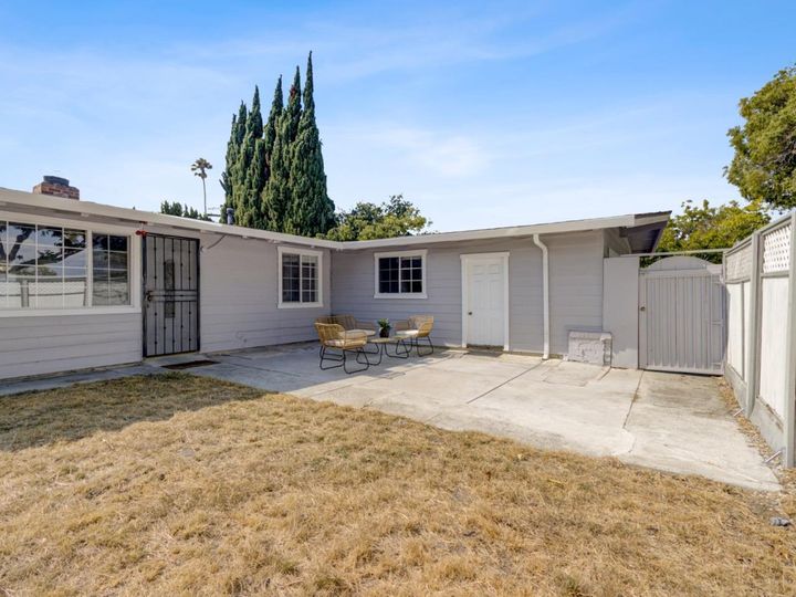 315 Meadowlake Dr, Sunnyvale, CA | . Photo 36 of 46